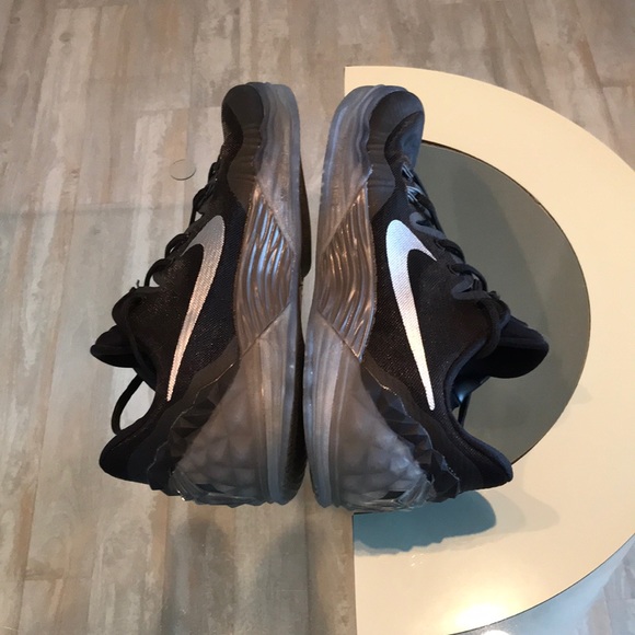 Nike Other - Men’s NIKE Sneakers EUC Hardly worn